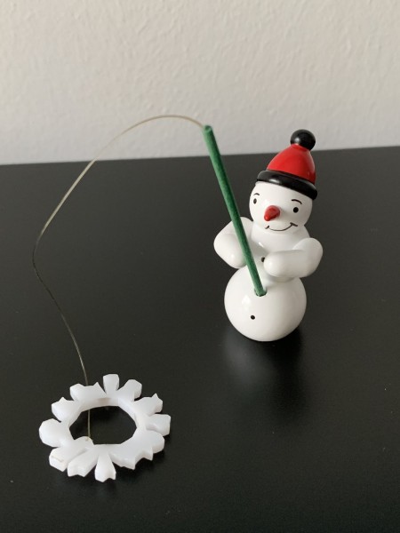 Schneemann Angler Dekofigur aus Holz 5,5cm